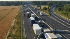 M6 Warrington roadworks overrun, causing two-hour delays — Warrington news photo